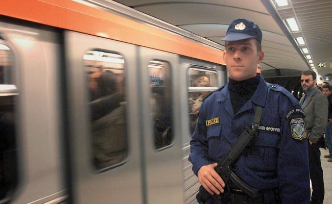 Αποτέλεσμα εικόνας για Επιστρέφουν οι αστυνομικοί σε Μετρό και Ηλεκτρικό