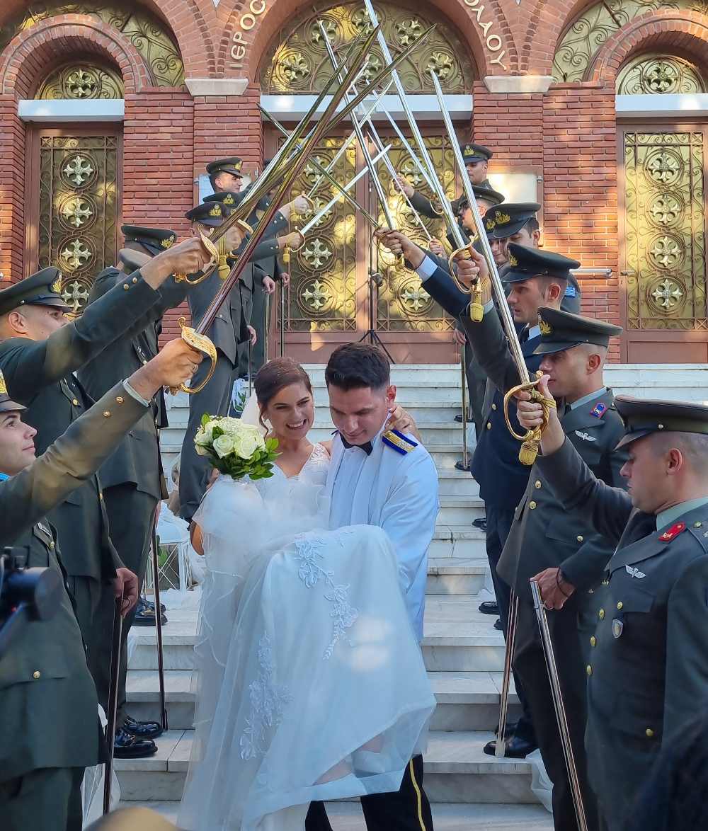 στρατιωτικός γάμος