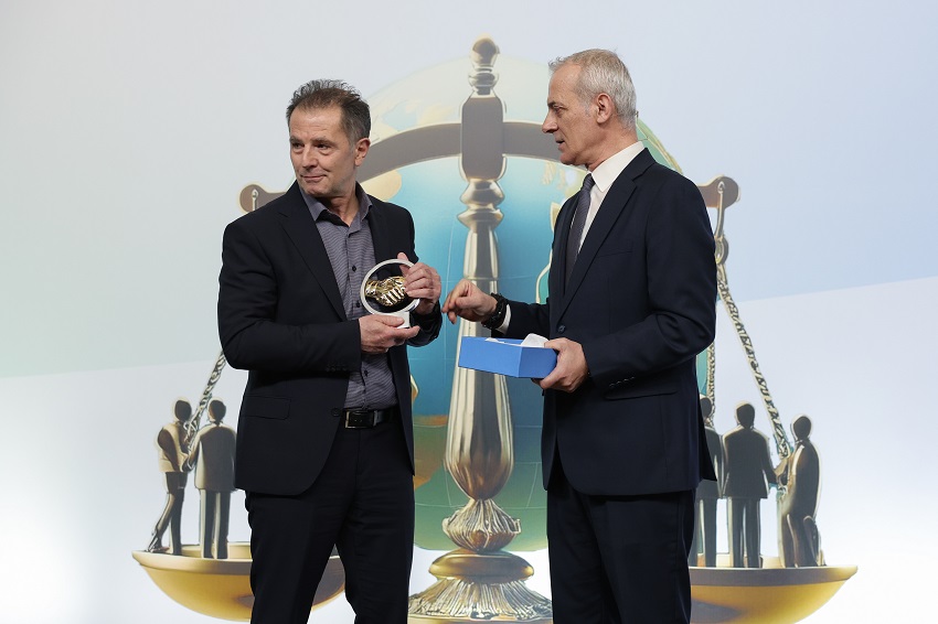 Γιώργος ΠΑΠΑΤΣΙΜΠΑΣ