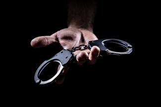 istock_arrested_1093036298